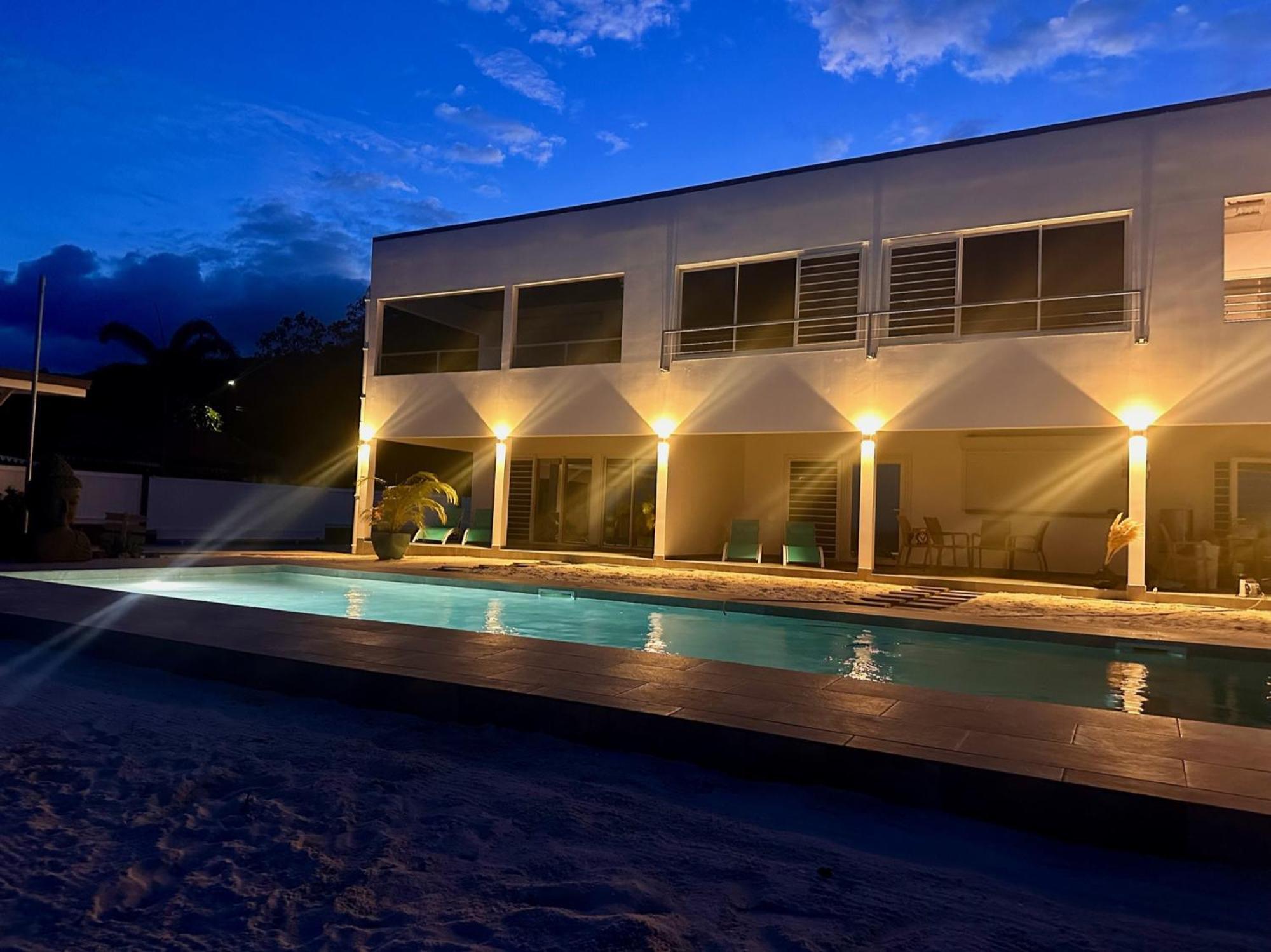 Pension Irivai Appartement Puatou 1 Chambre Bord De Mer 우투로아 외부 사진