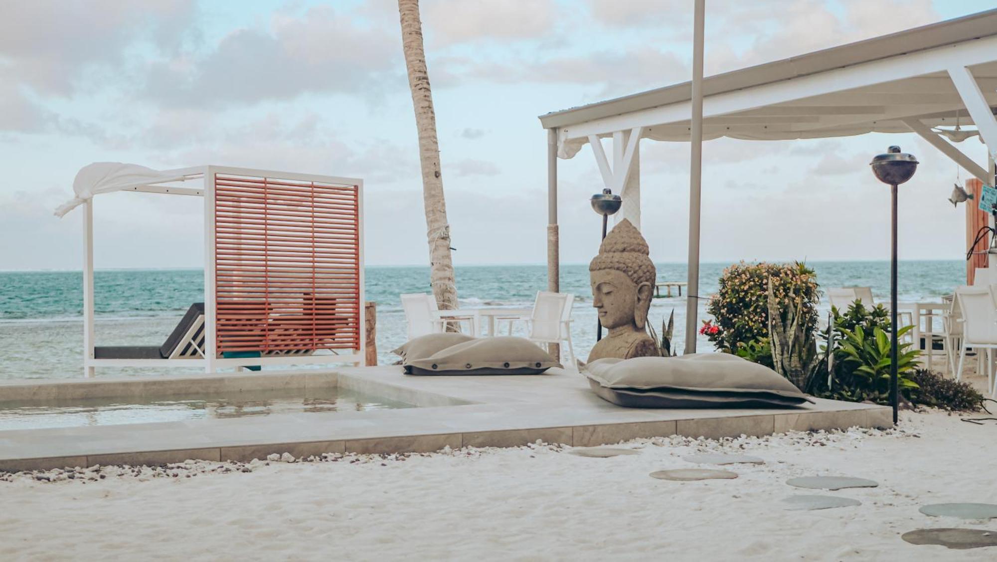 Pension Irivai Appartement Puatou 1 Chambre Bord De Mer 우투로아 외부 사진