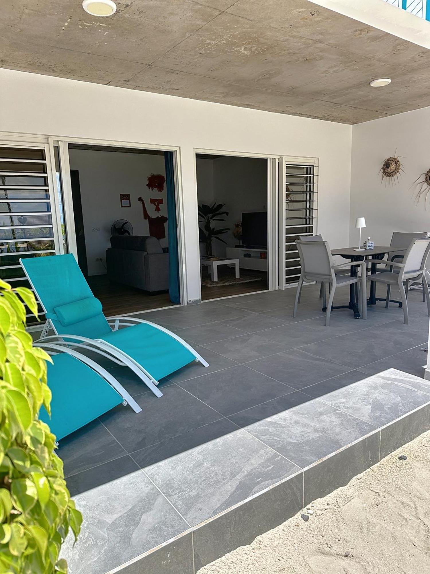 Pension Irivai Appartement Puatou 1 Chambre Bord De Mer 우투로아 외부 사진
